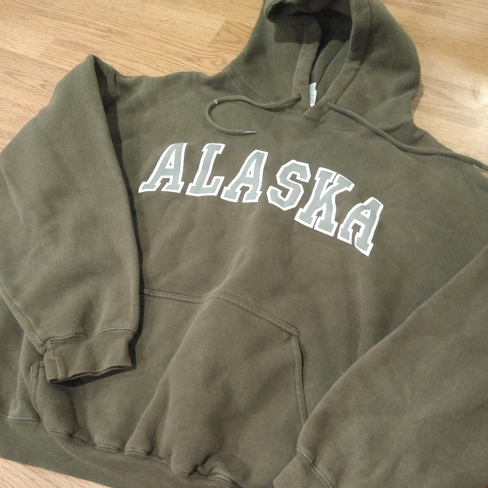 ALASKA HOODIE